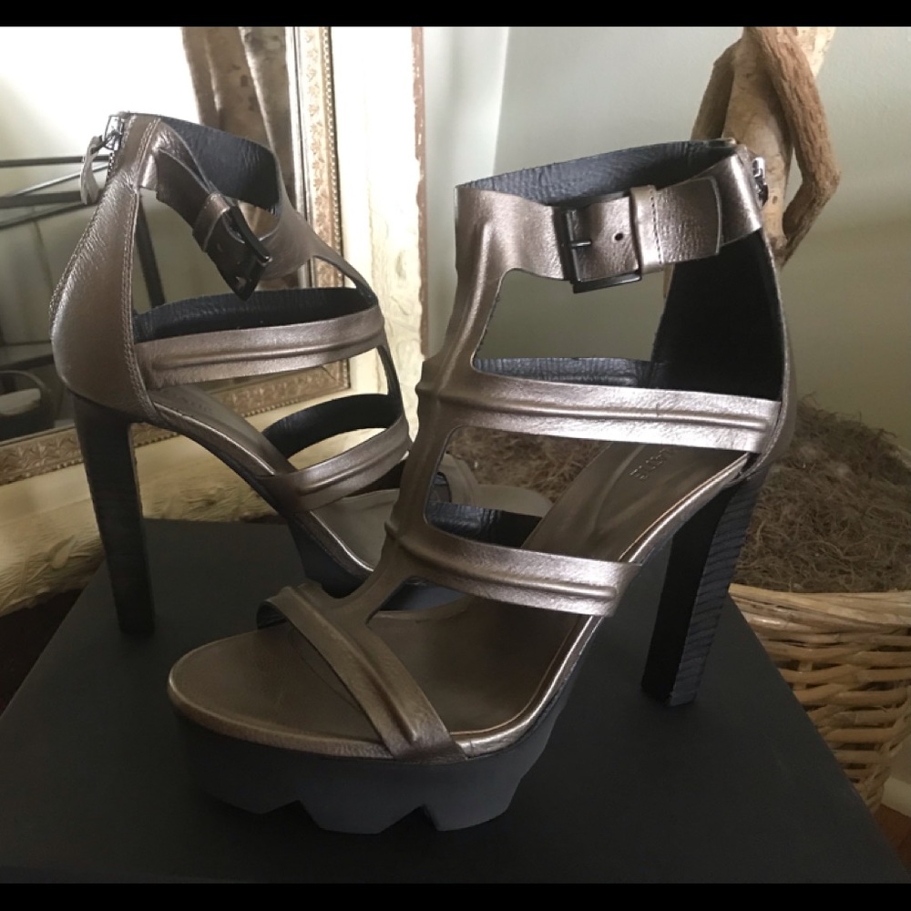 Vic Matie Strappy Platform Heel